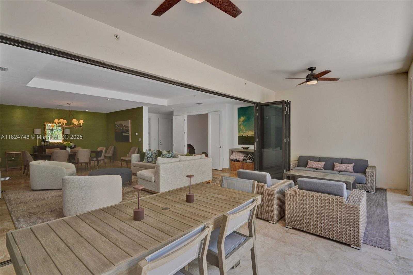Small Image of 718 VALENCIA AVE #204, Coral Gables Number 65