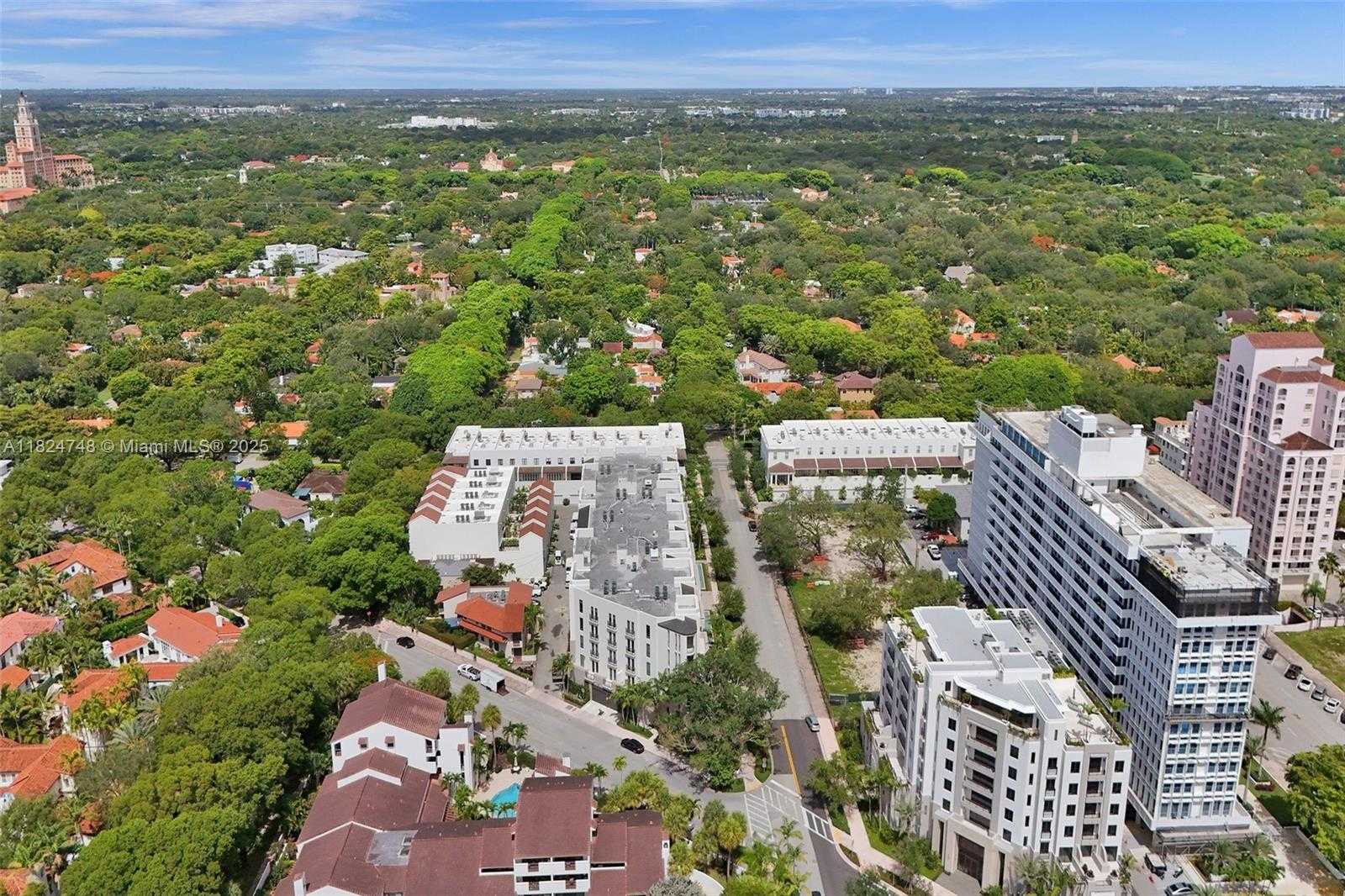 Small Image of 718 VALENCIA AVE #204, Coral Gables Number 7