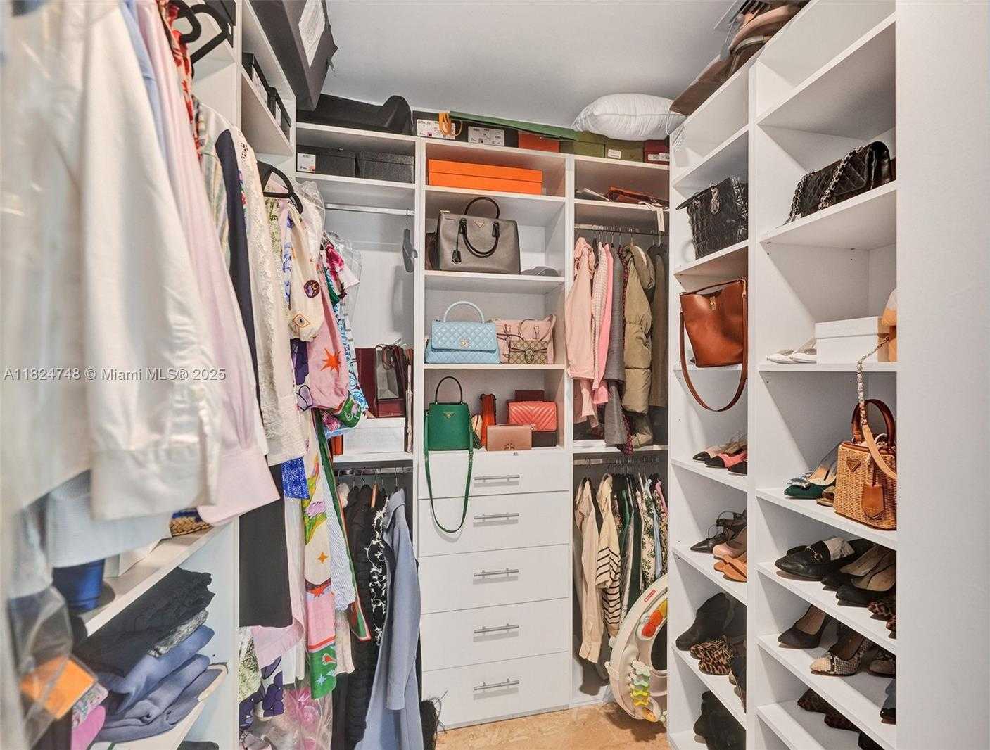 Small Image of 718 VALENCIA AVE #204, Coral Gables Number 71