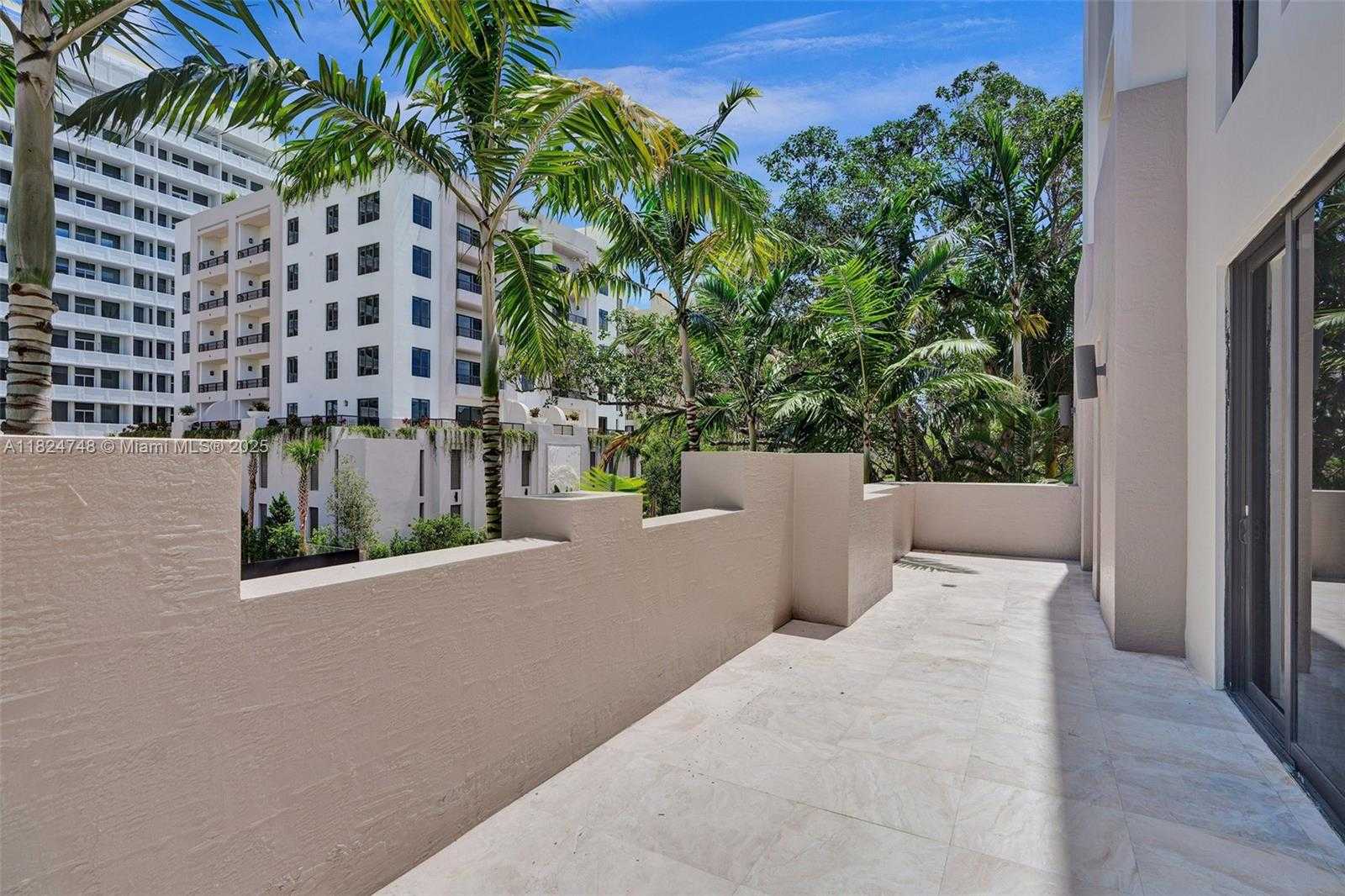 Small Image of 718 VALENCIA AVE #204, Coral Gables Number 78