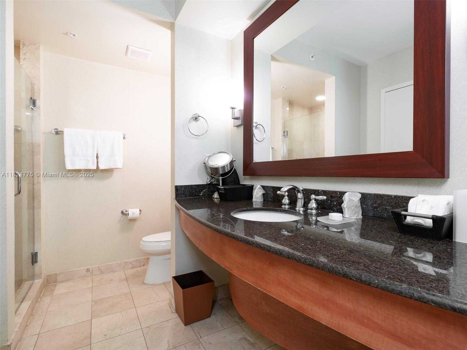 Small Image of 18001 COLLINS AVE #1418, Sunny Isles Beach Number 5