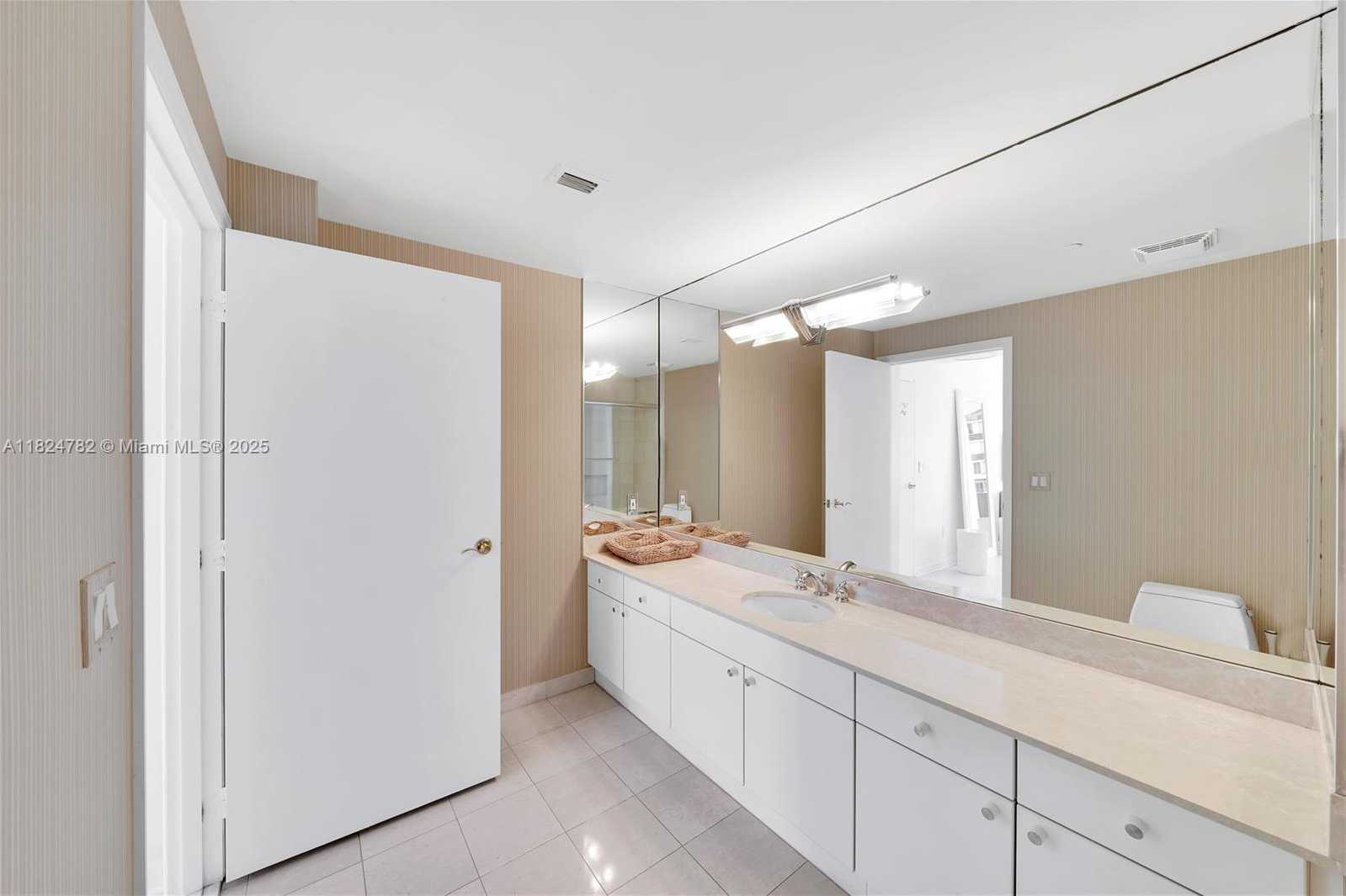 Small Image of 9601 COLLINS AVE #809, Bal Harbour Number 20
