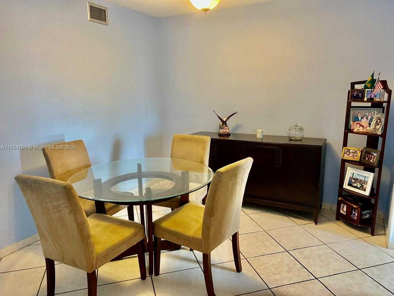 Small Image of 930 SOUTH EAST 9TH AVE #11, Pompano Beach Number 4