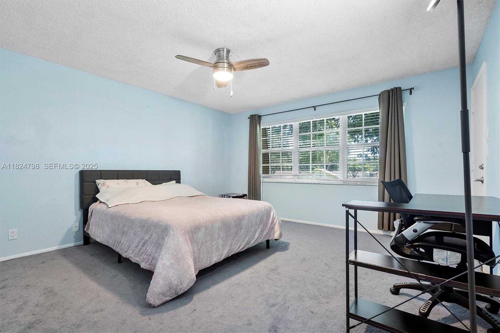 Small Image of 3660 CITRUS TRCE #4, Davie Number 14