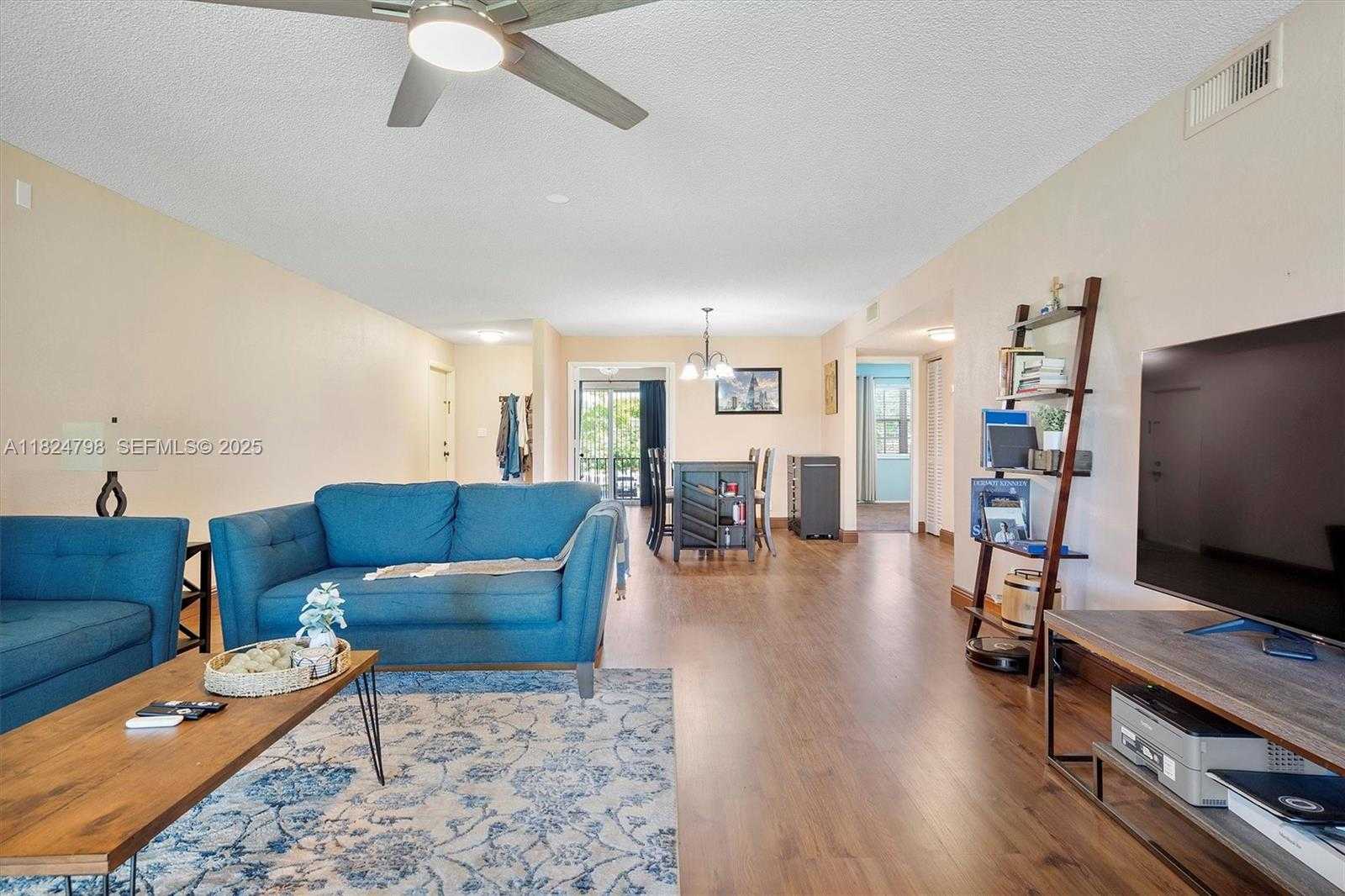 Small Image of 3660 CITRUS TRCE #4, Davie Number 4