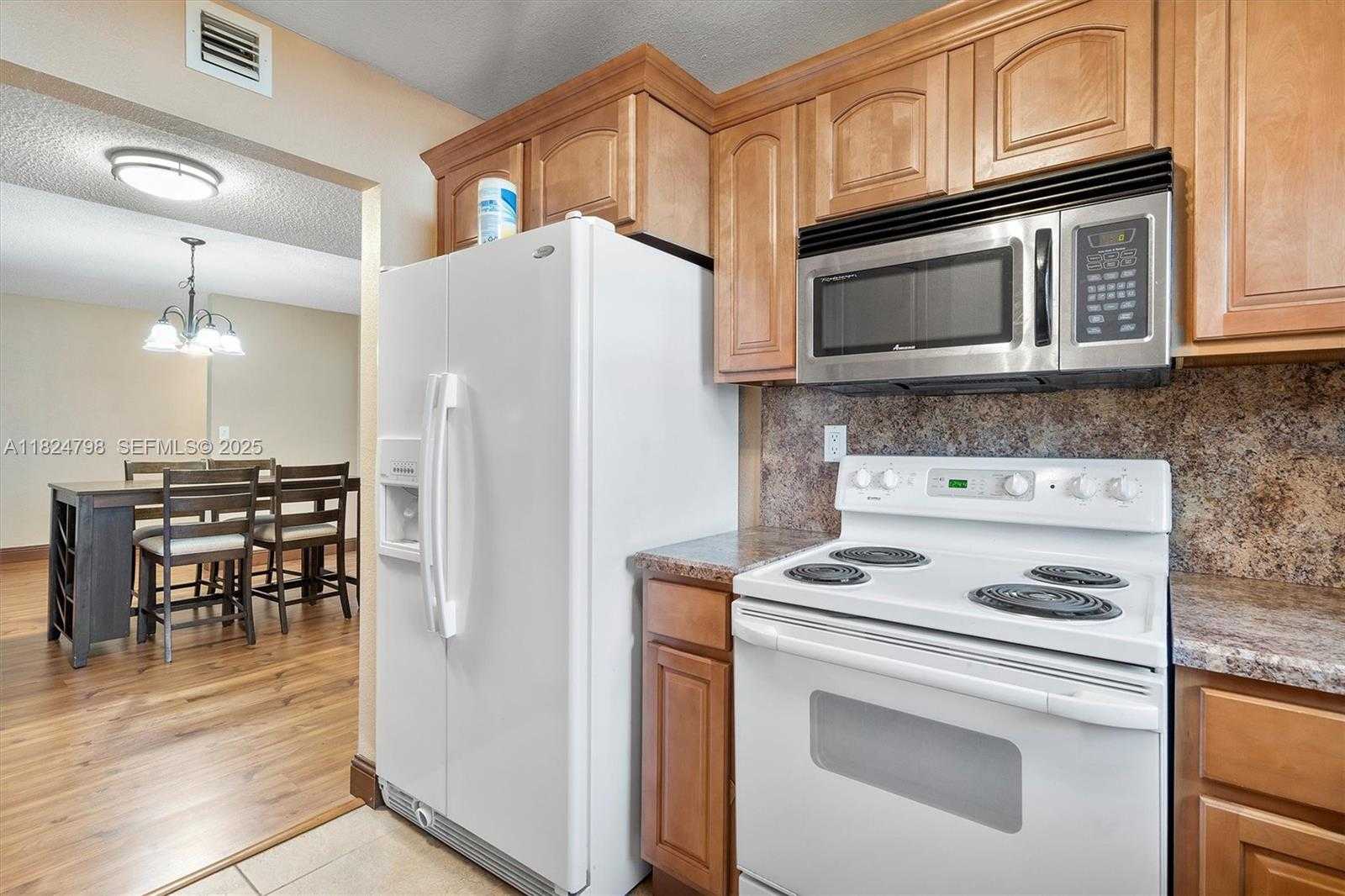 Small Image of 3660 CITRUS TRCE #4, Davie Number 9