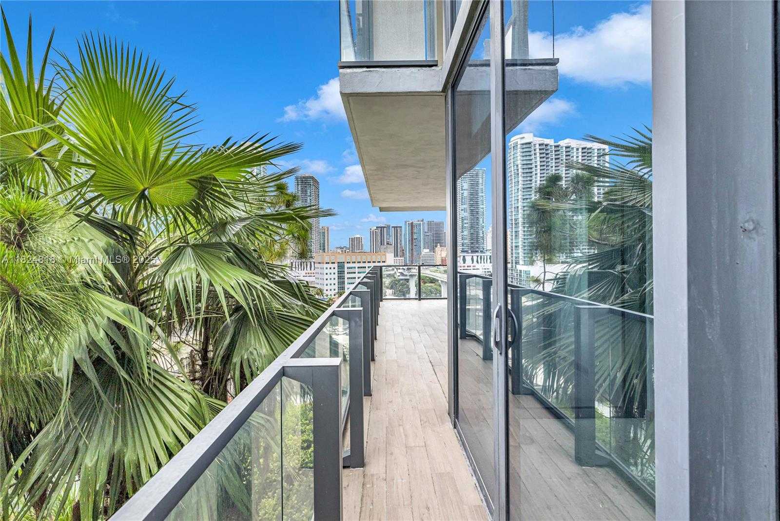 Small Image of 68 SOUTH EAST 6TH ST #712, Miami Number 15