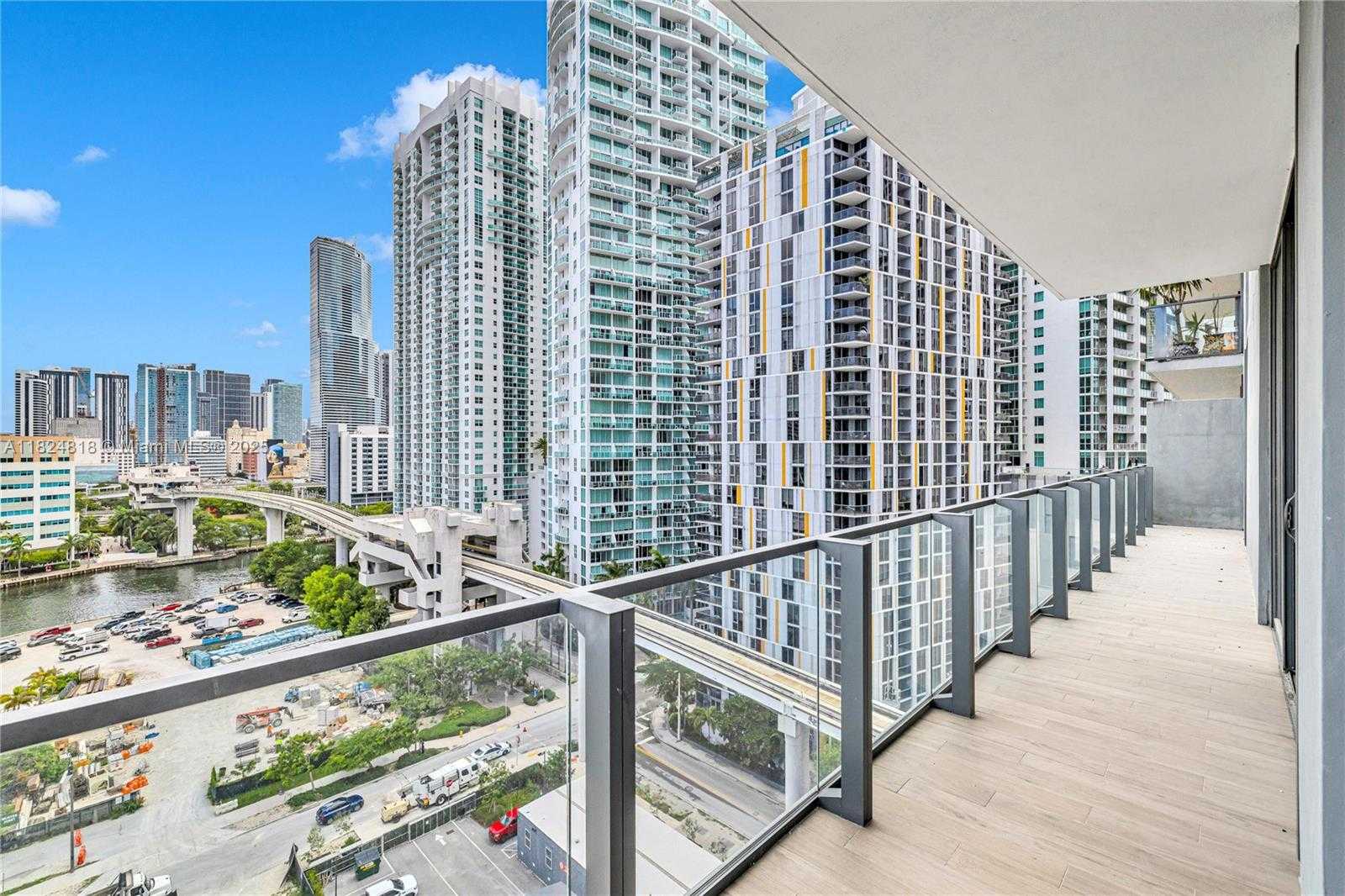 Small Image of 68 SOUTH EAST 6TH ST #712, Miami Number 16