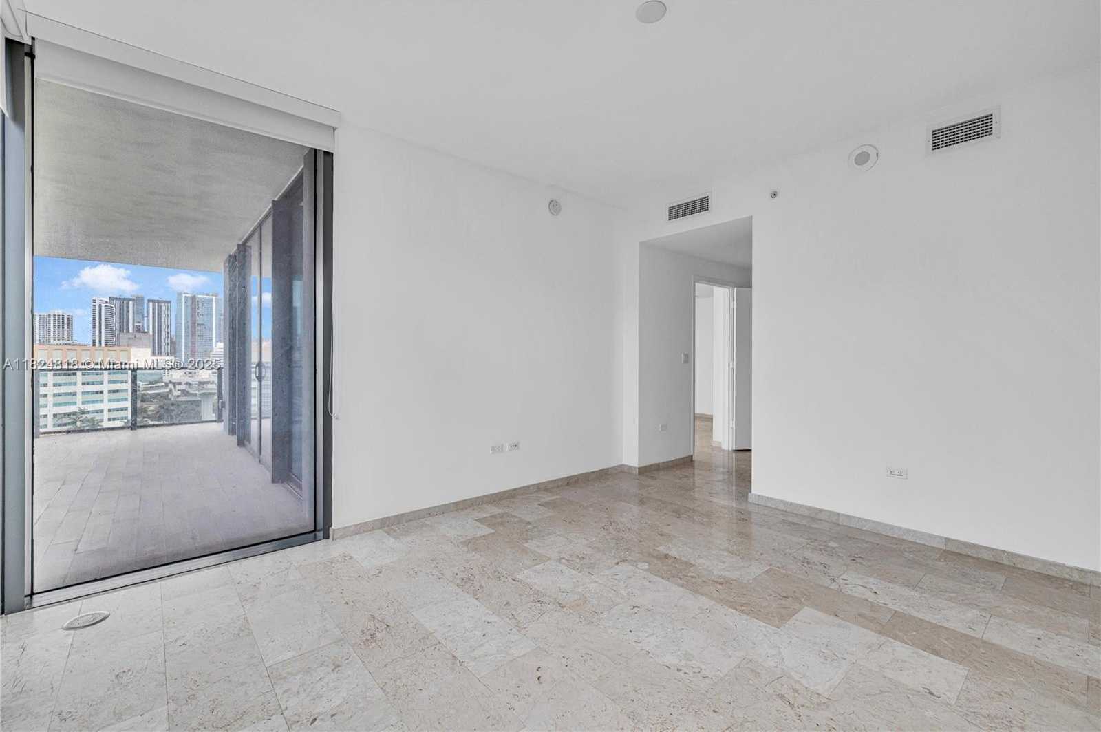 Small Image of 68 SOUTH EAST 6TH ST #712, Miami Number 23