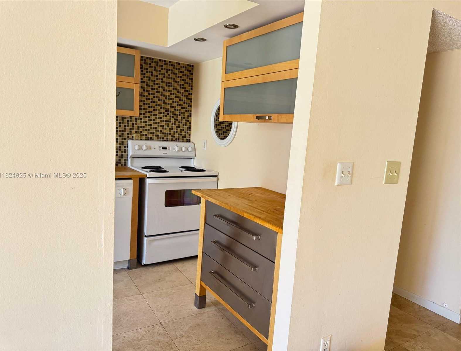 Small Image of 290 174TH ST #316, Sunny Isles Beach Number 11