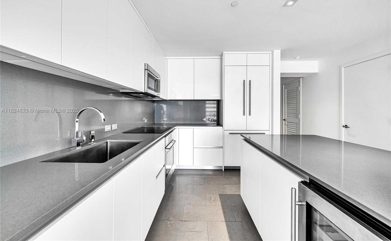 Small Image of 88 SOUTH WEST 7TH ST #1006, Miami Number 16