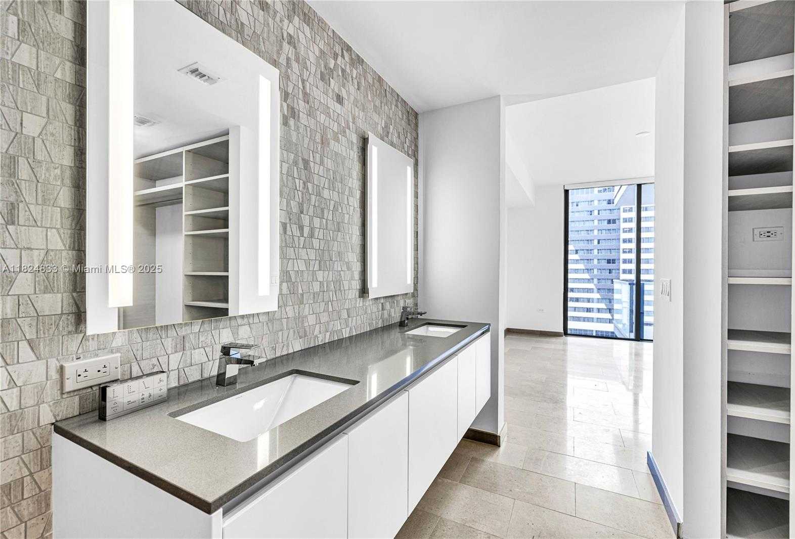 Small Image of 88 SOUTH WEST 7TH ST #1006, Miami Number 21