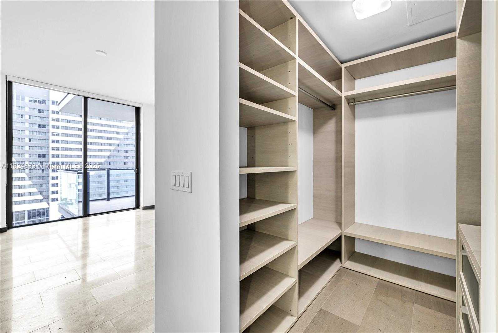 Small Image of 88 SOUTH WEST 7TH ST #1006, Miami Number 23