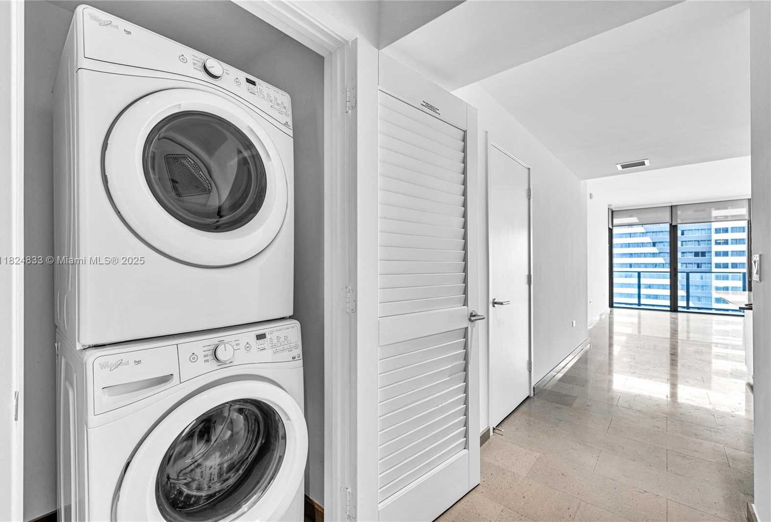 Small Image of 88 SOUTH WEST 7TH ST #1006, Miami Number 24