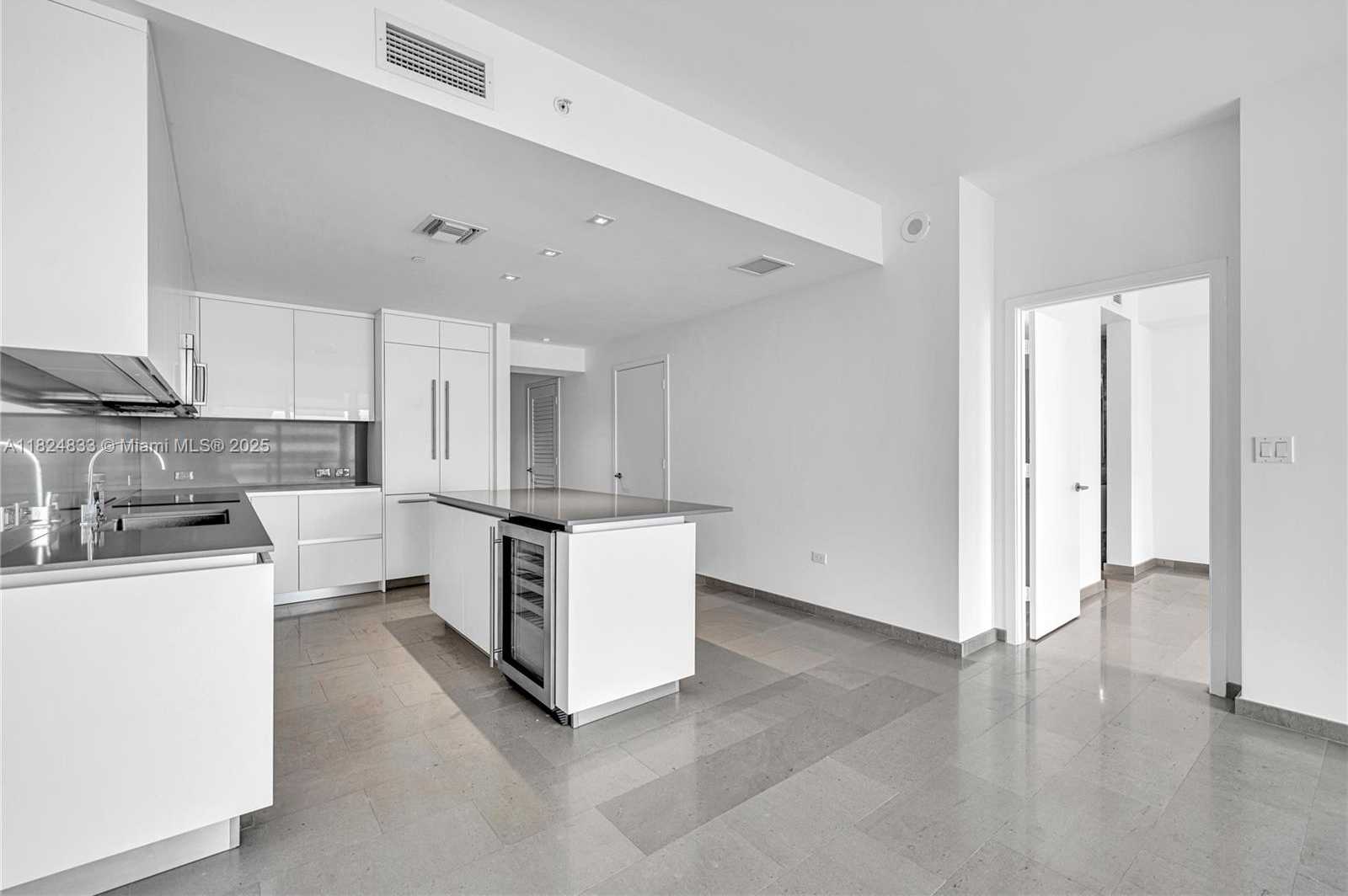 Small Image of 88 SOUTH WEST 7TH ST #1006, Miami Number 5