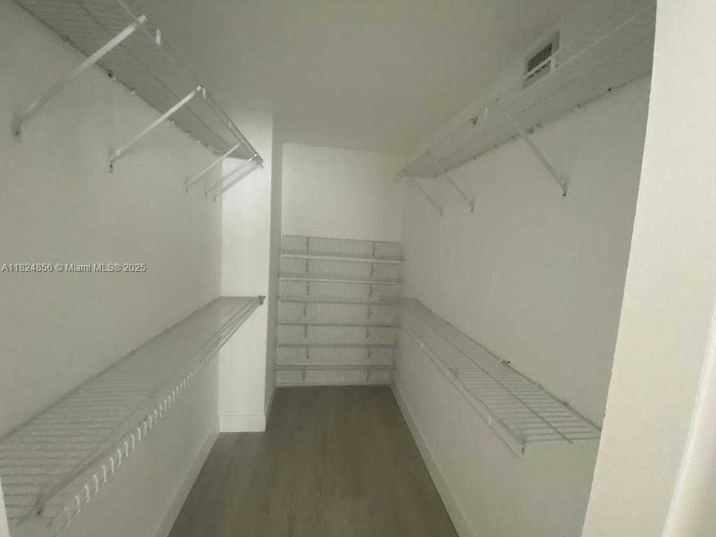 Small Image of 1155 BRICKELL BAY DR #1202, Miami Number 6