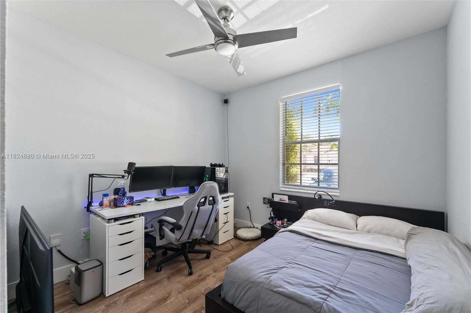 Small Image of 18739 SOUTH WEST 28TH ST, Miramar Number 12