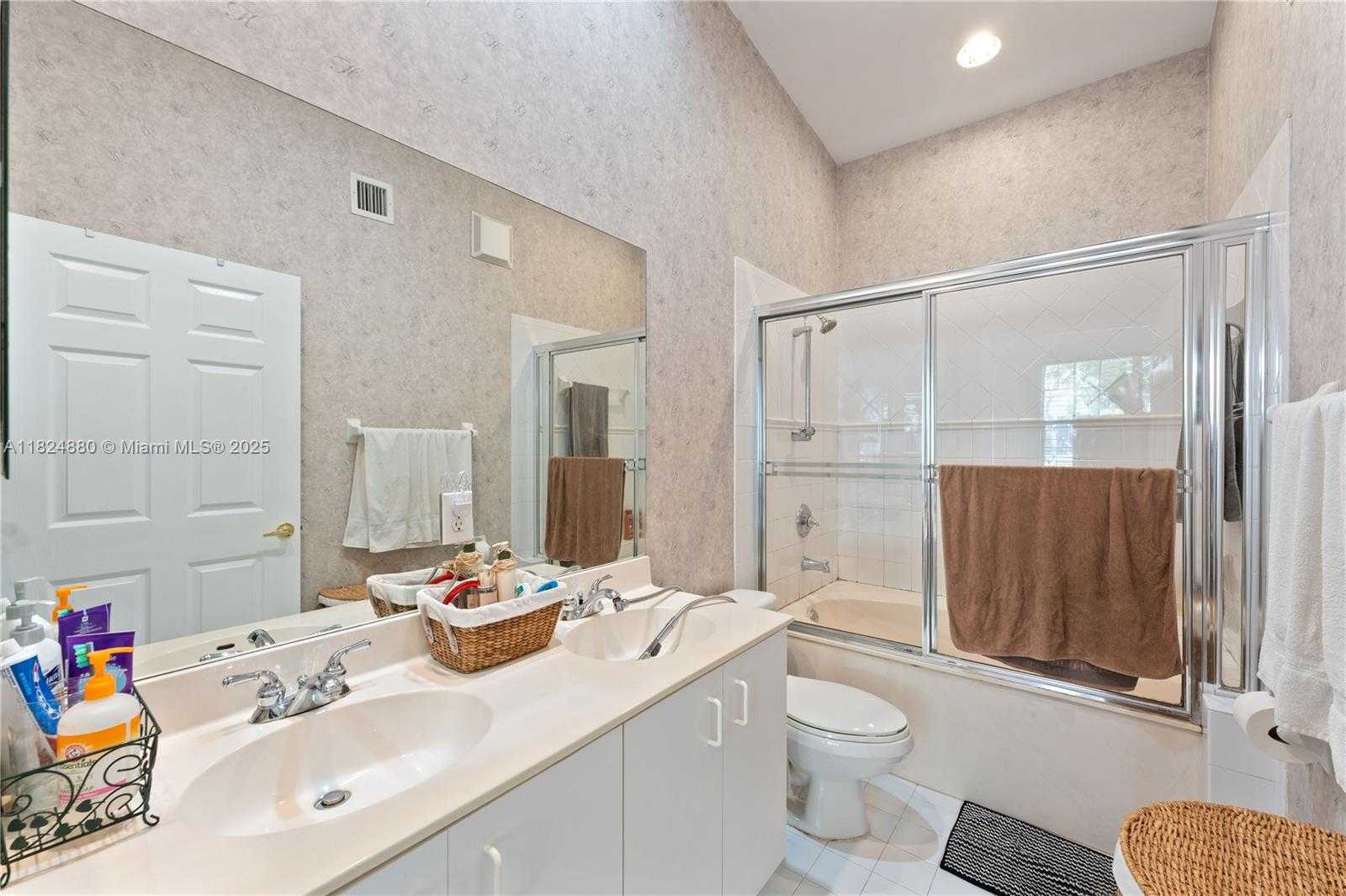 Small Image of 18739 SOUTH WEST 28TH ST, Miramar Number 9