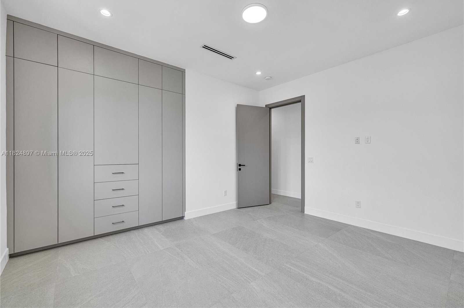 Small Image of 23 SOUTH EAST 12TH AVE #A, Fort Lauderdale Number 26