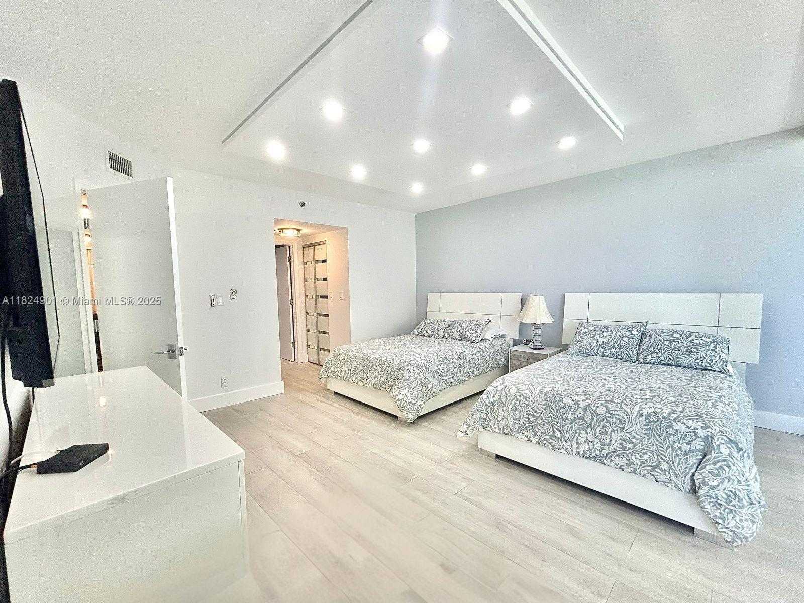 Small Image of 9455 COLLINS AVE #809, Surfside Number 18