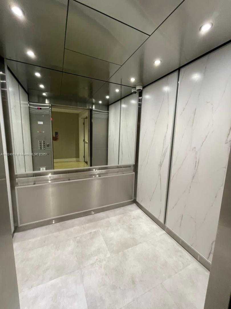 Small Image of 4100 SALZEDO ST #809, Coral Gables Number 22
