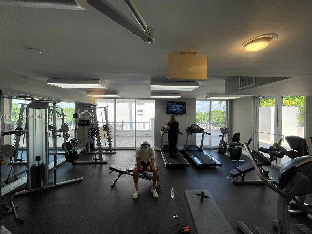 Small Image of 4100 SALZEDO ST #809, Coral Gables Number 23