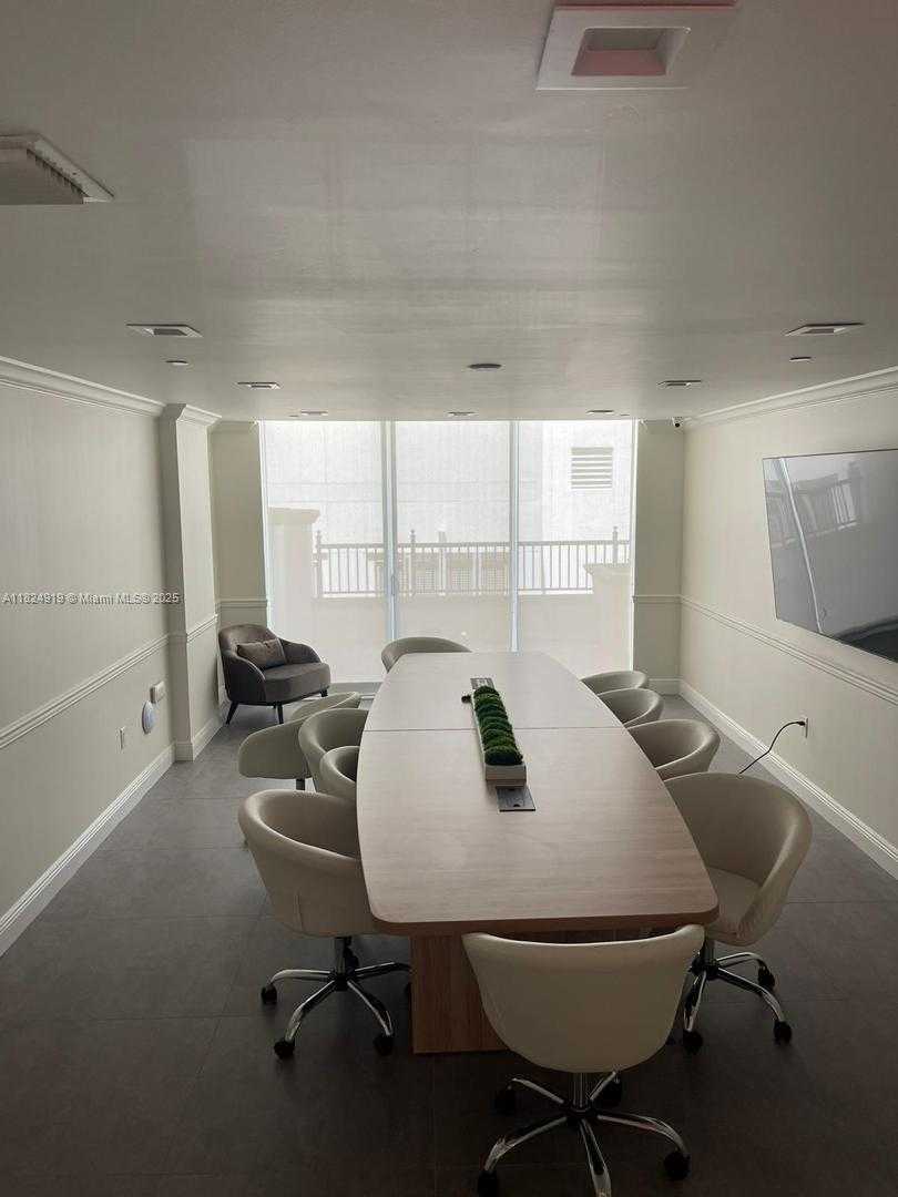 Small Image of 4100 SALZEDO ST #809, Coral Gables Number 24