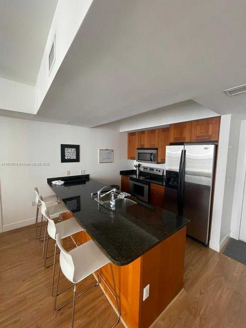 Small Image of 4100 SALZEDO ST #809, Coral Gables Number 6