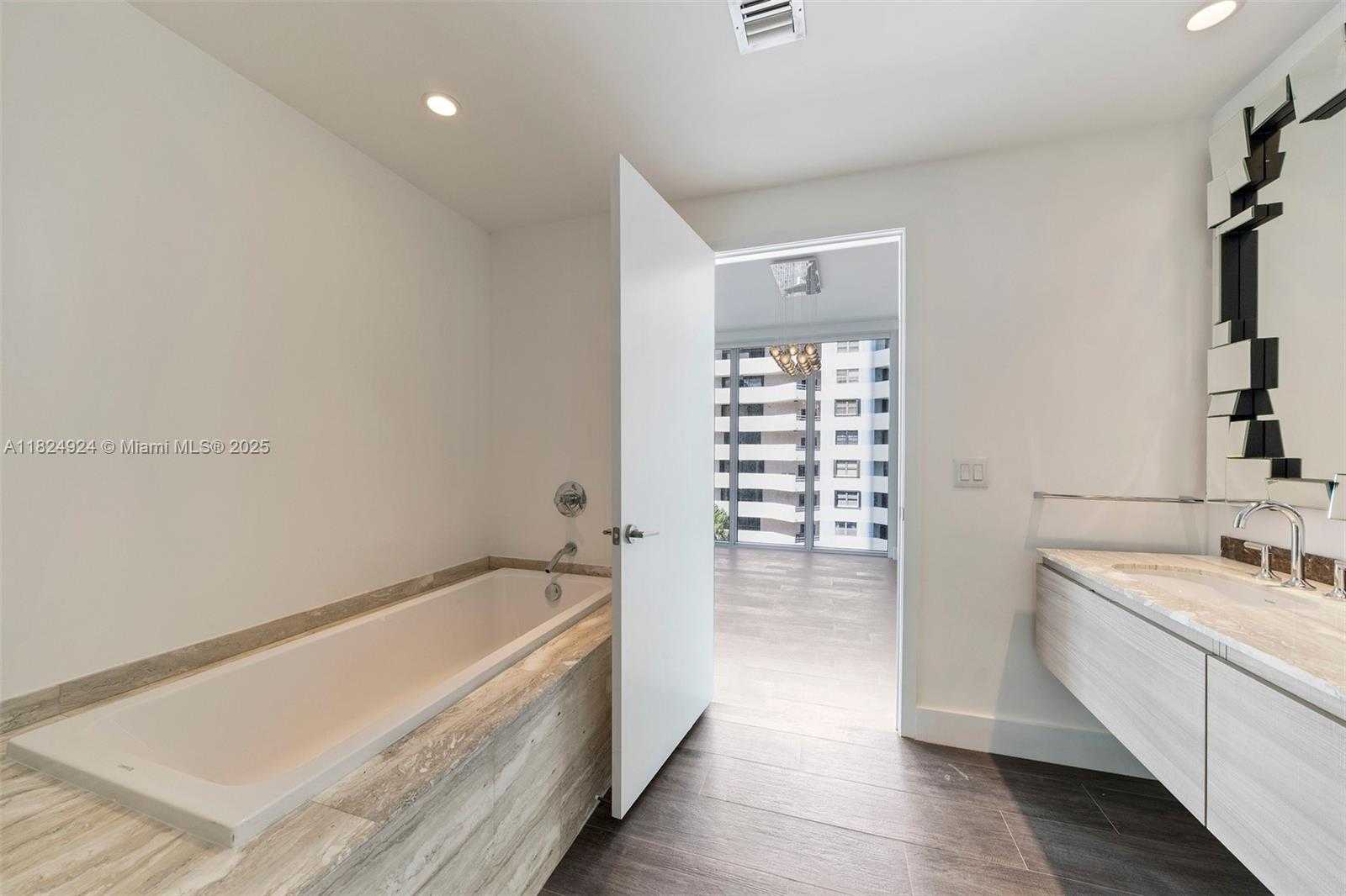 Small Image of 2900 NORTH EAST 7TH AVE #301, Miami Number 10