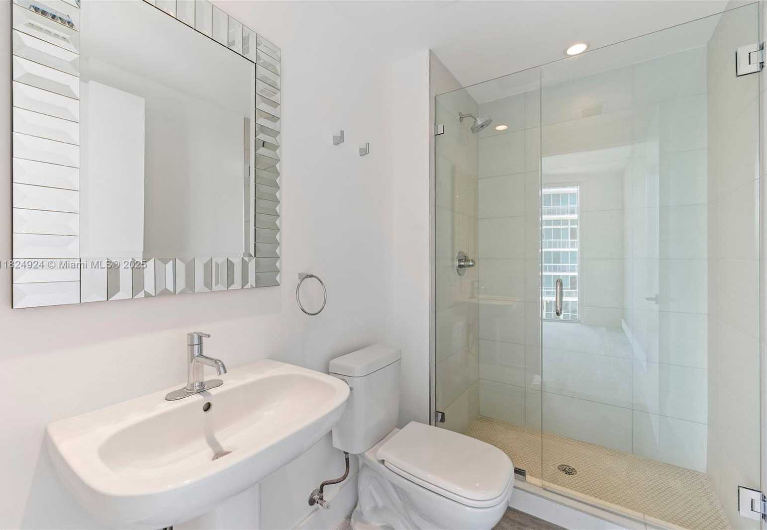Small Image of 2900 NORTH EAST 7TH AVE #301, Miami Number 15