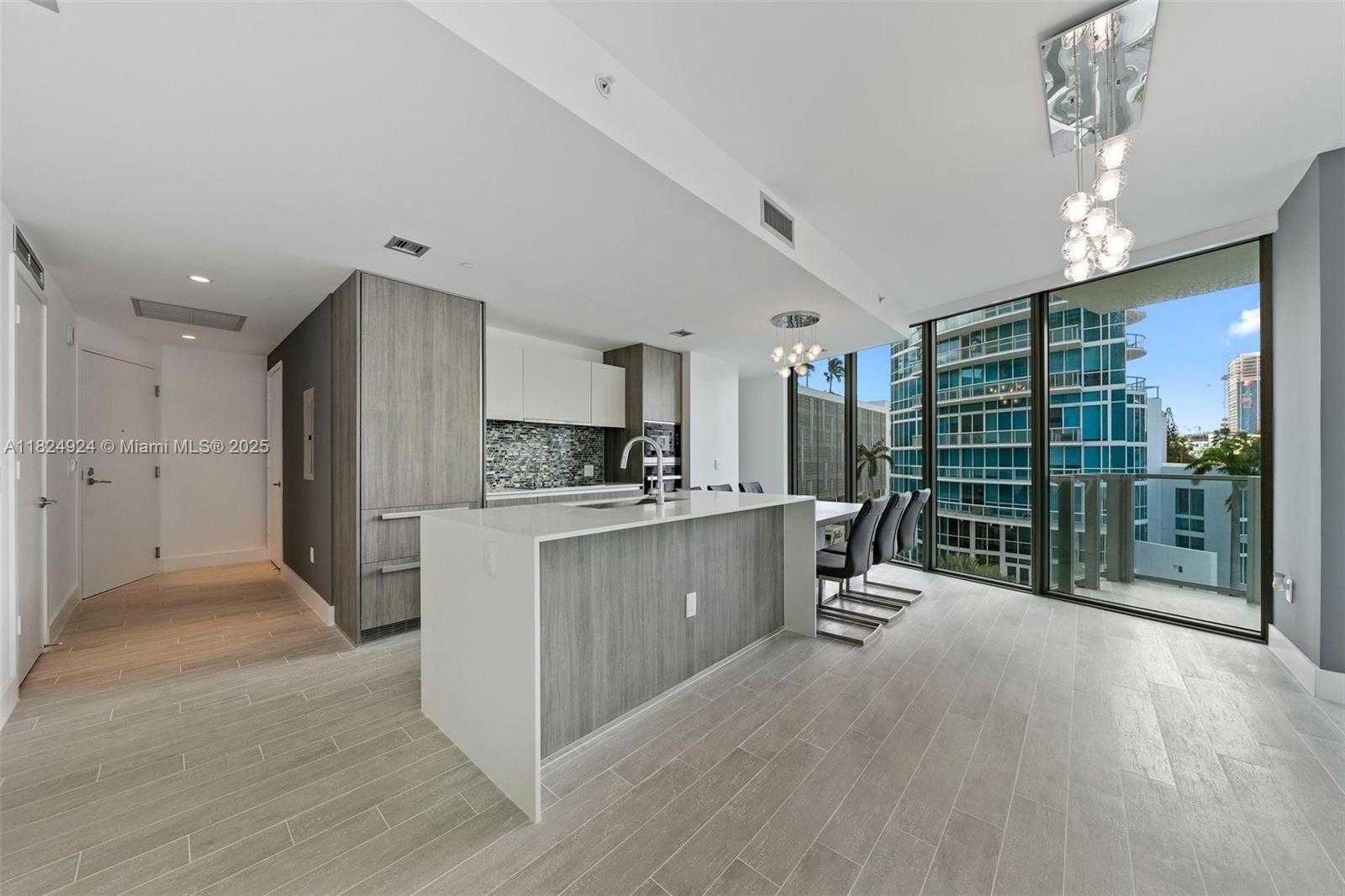 Small Image of 2900 NORTH EAST 7TH AVE #301, Miami Number 2