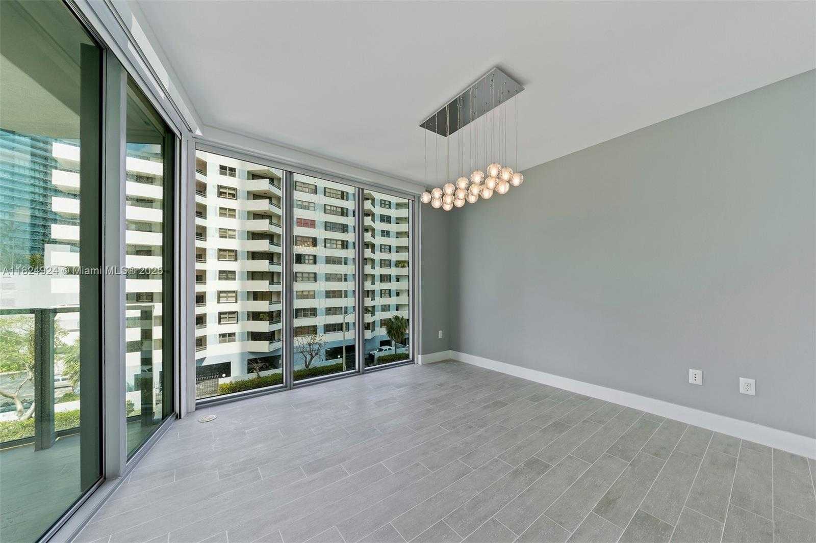 Small Image of 2900 NORTH EAST 7TH AVE #301, Miami Number 7