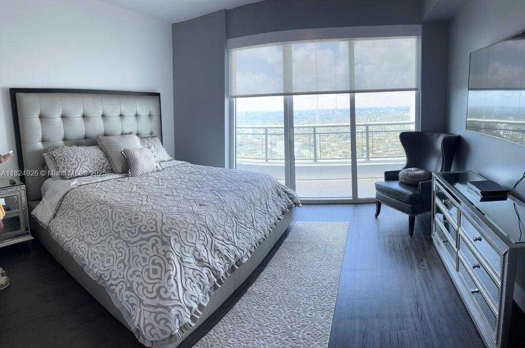 Small Image of 60 SOUTH WEST 13TH ST #4607, Miami Number 19