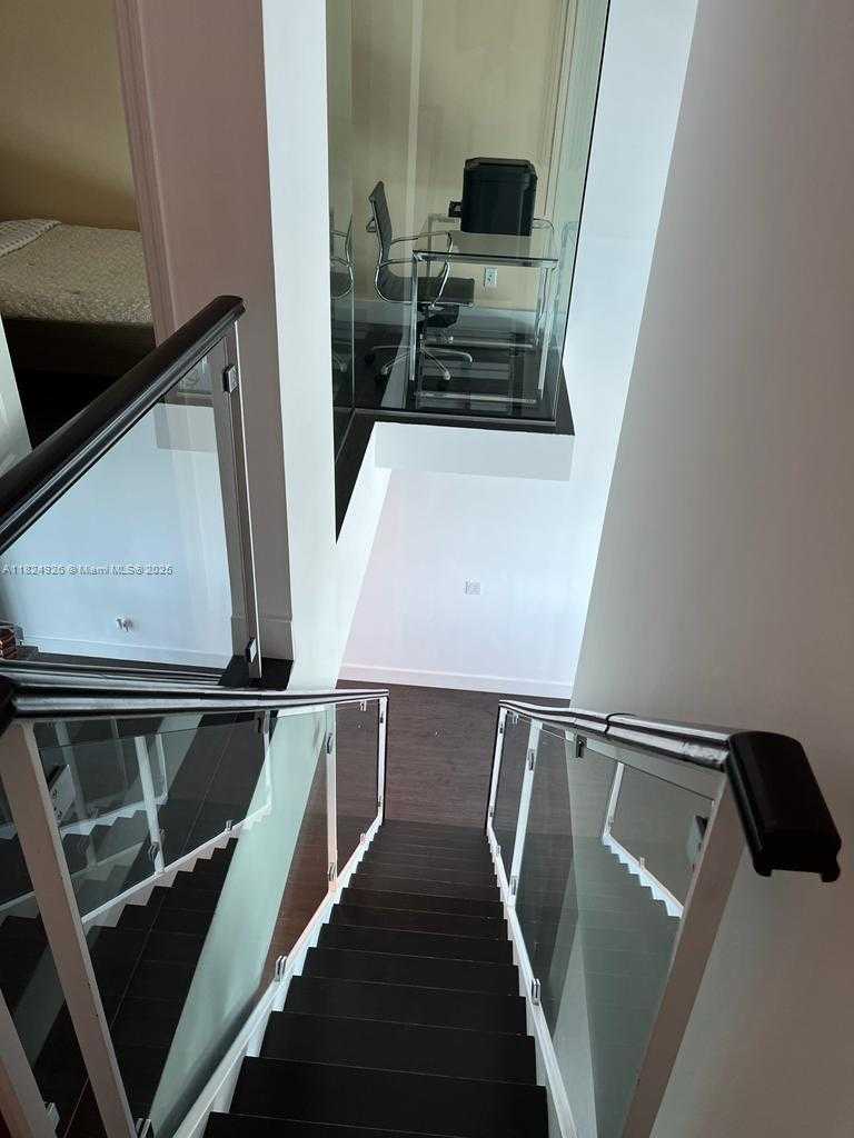 Small Image of 60 SOUTH WEST 13TH ST #4607, Miami Number 27