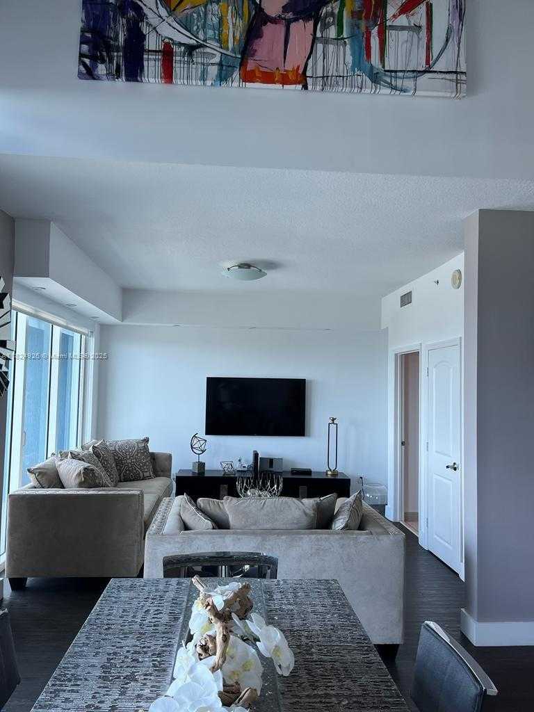 Small Image of 60 SOUTH WEST 13TH ST #4607, Miami Number 5