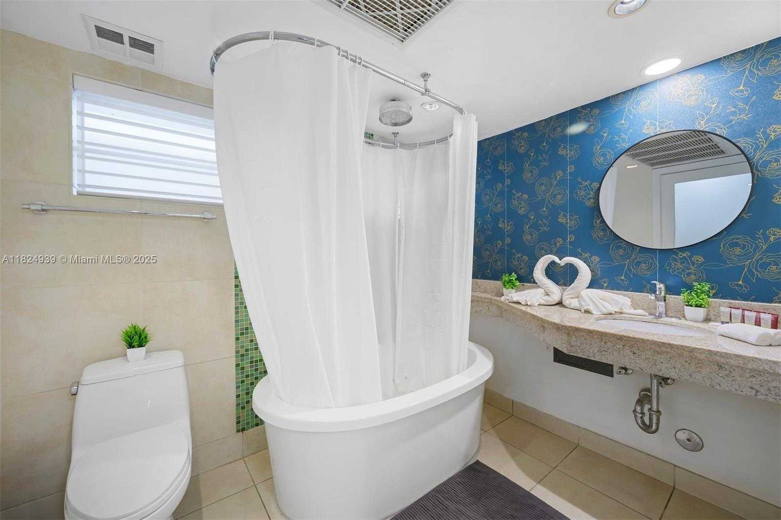 Small Image of 1024 OCEAN DR #A202, Miami Beach Number 16