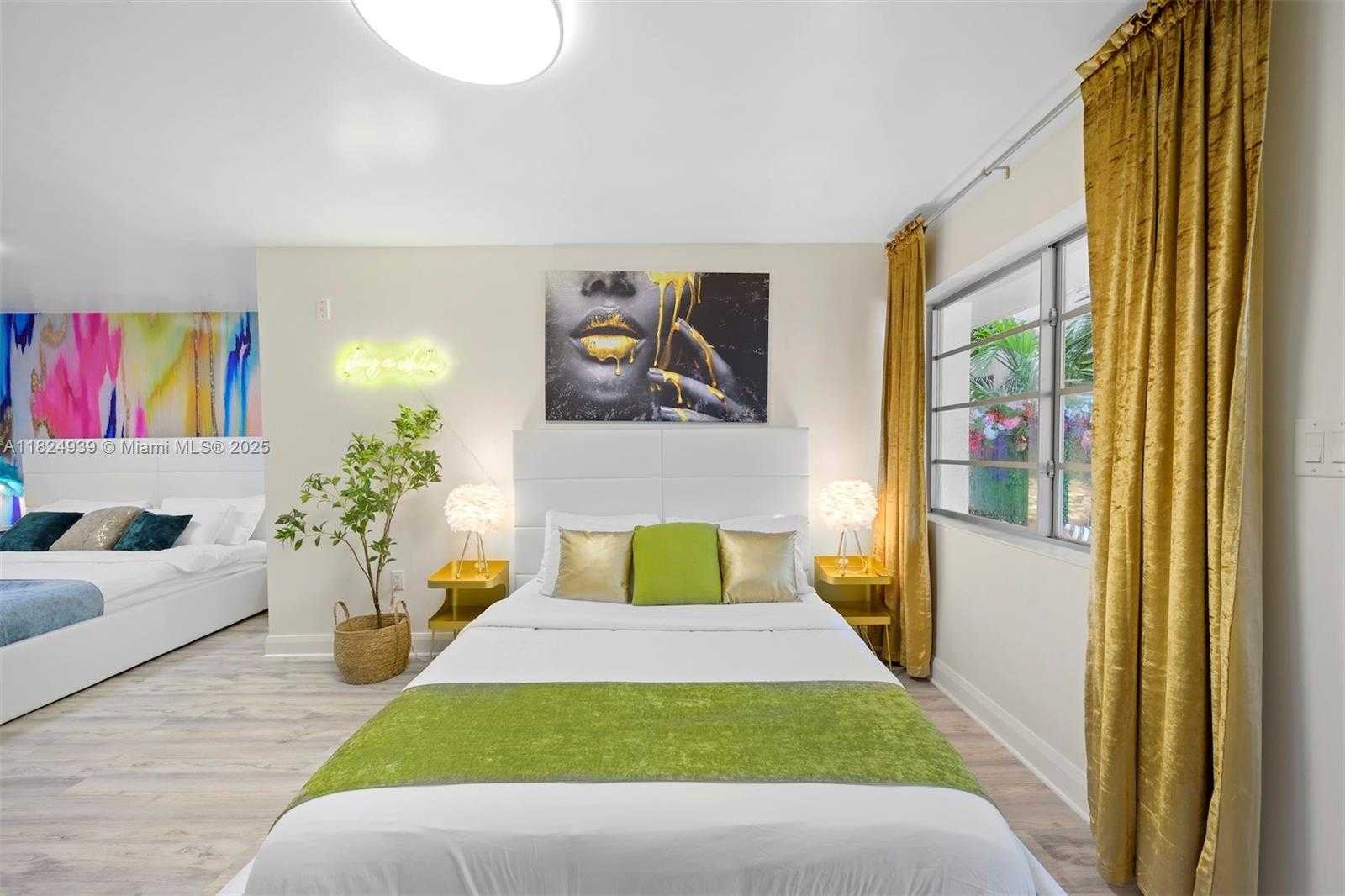 Small Image of 1024 OCEAN DR #A202, Miami Beach Number 3