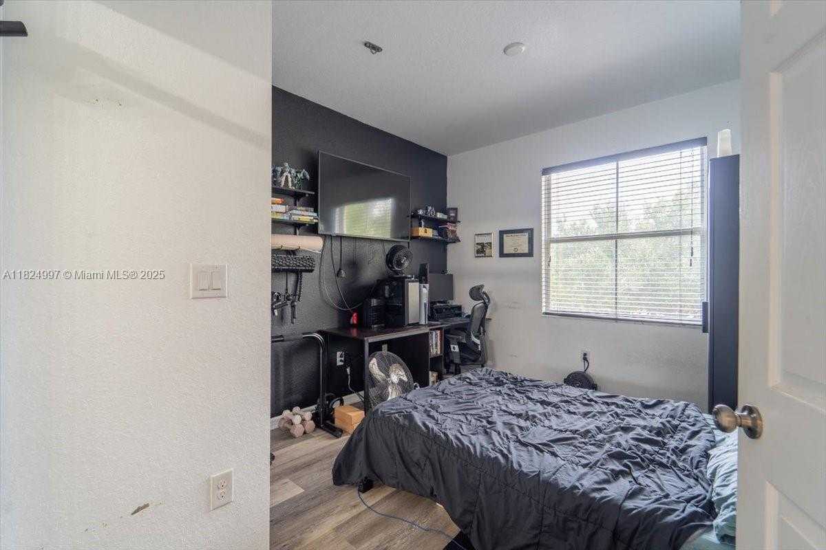 Small Image of 370 LAKE MONTEREY CIR, Boynton Beach Number 11