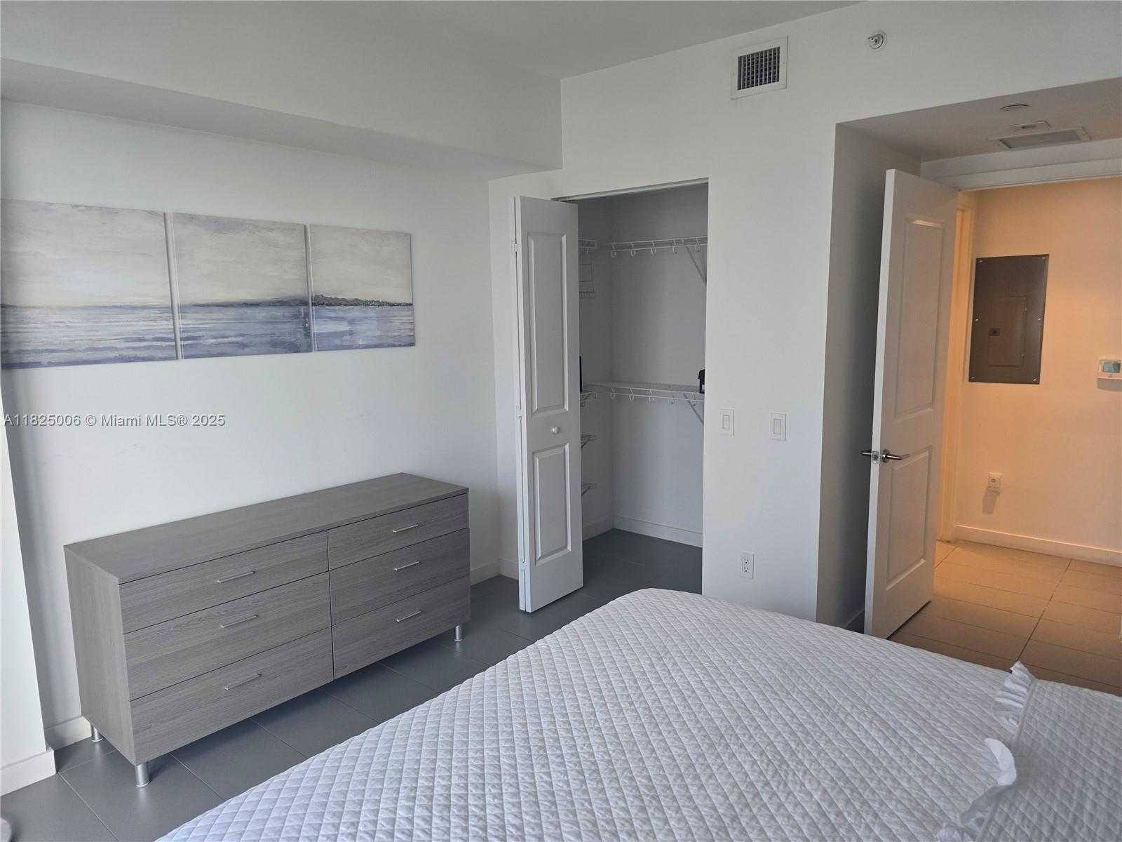 Small Image of 1600 NORTH EAST 1ST AVE #3017, Miami Number 13