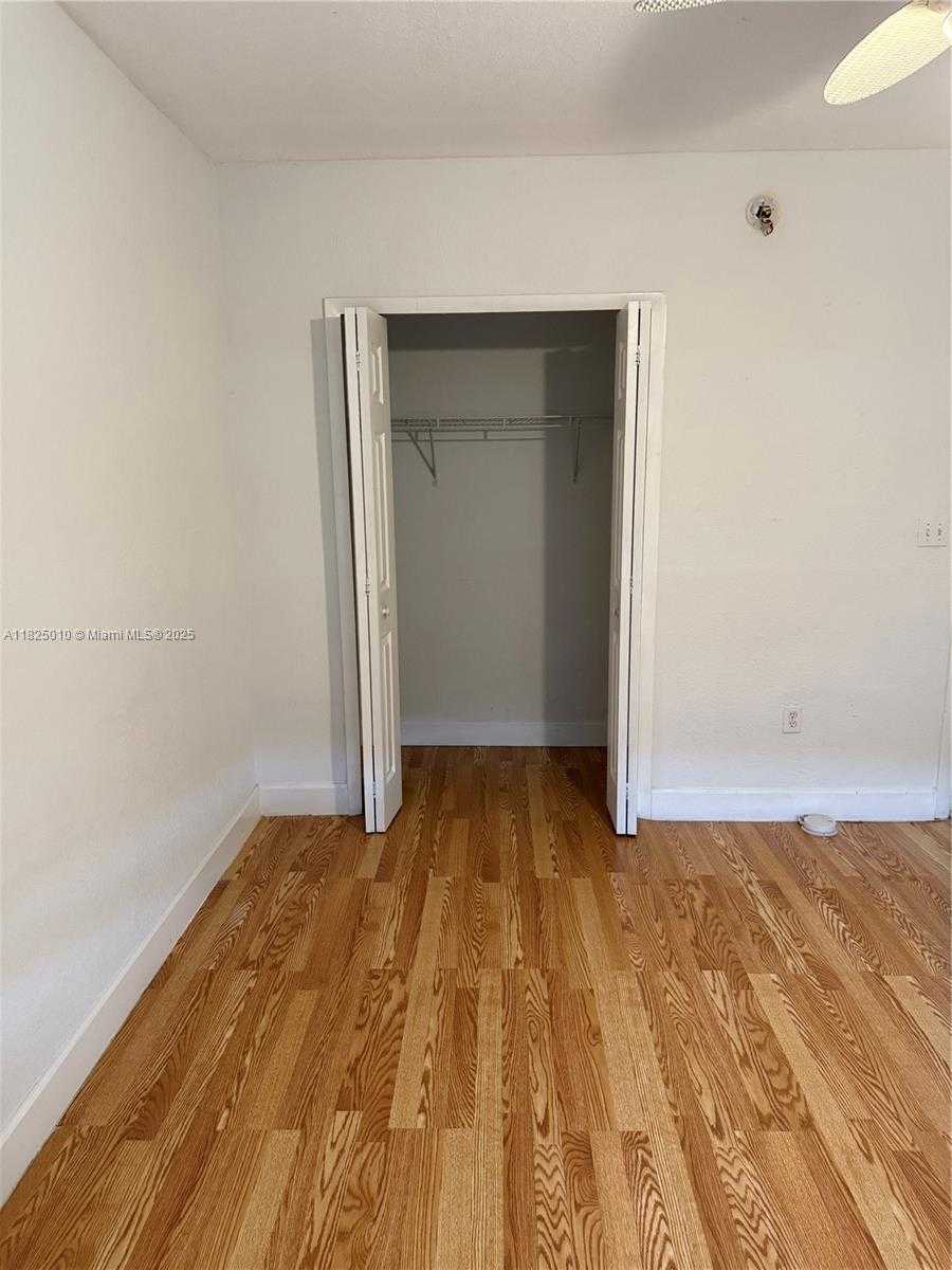 Small Image of 1142 99TH ST #23, Bay Harbor Islands Number 11