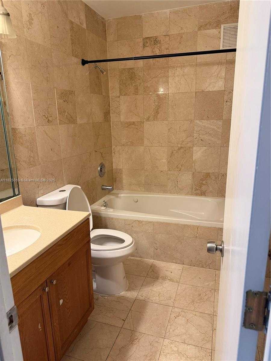 Small Image of 1142 99TH ST #23, Bay Harbor Islands Number 12