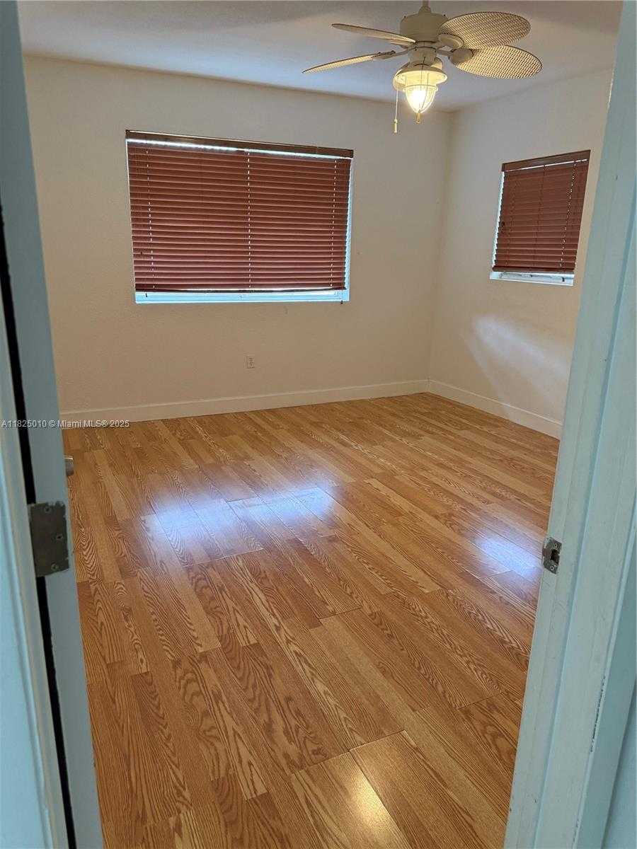 Small Image of 1142 99TH ST #23, Bay Harbor Islands Number 13