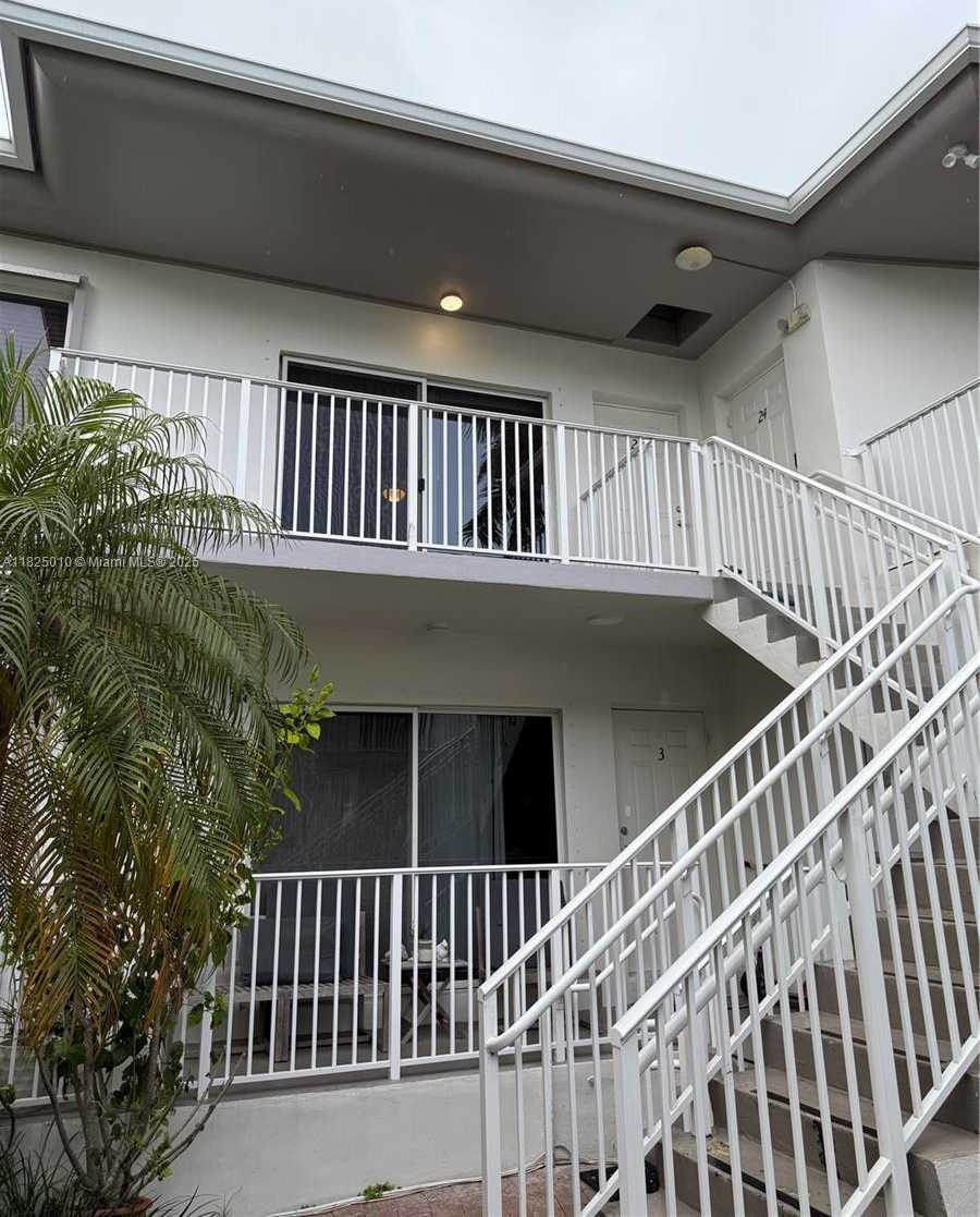 Small Image of 1142 99TH ST #23, Bay Harbor Islands Number 3