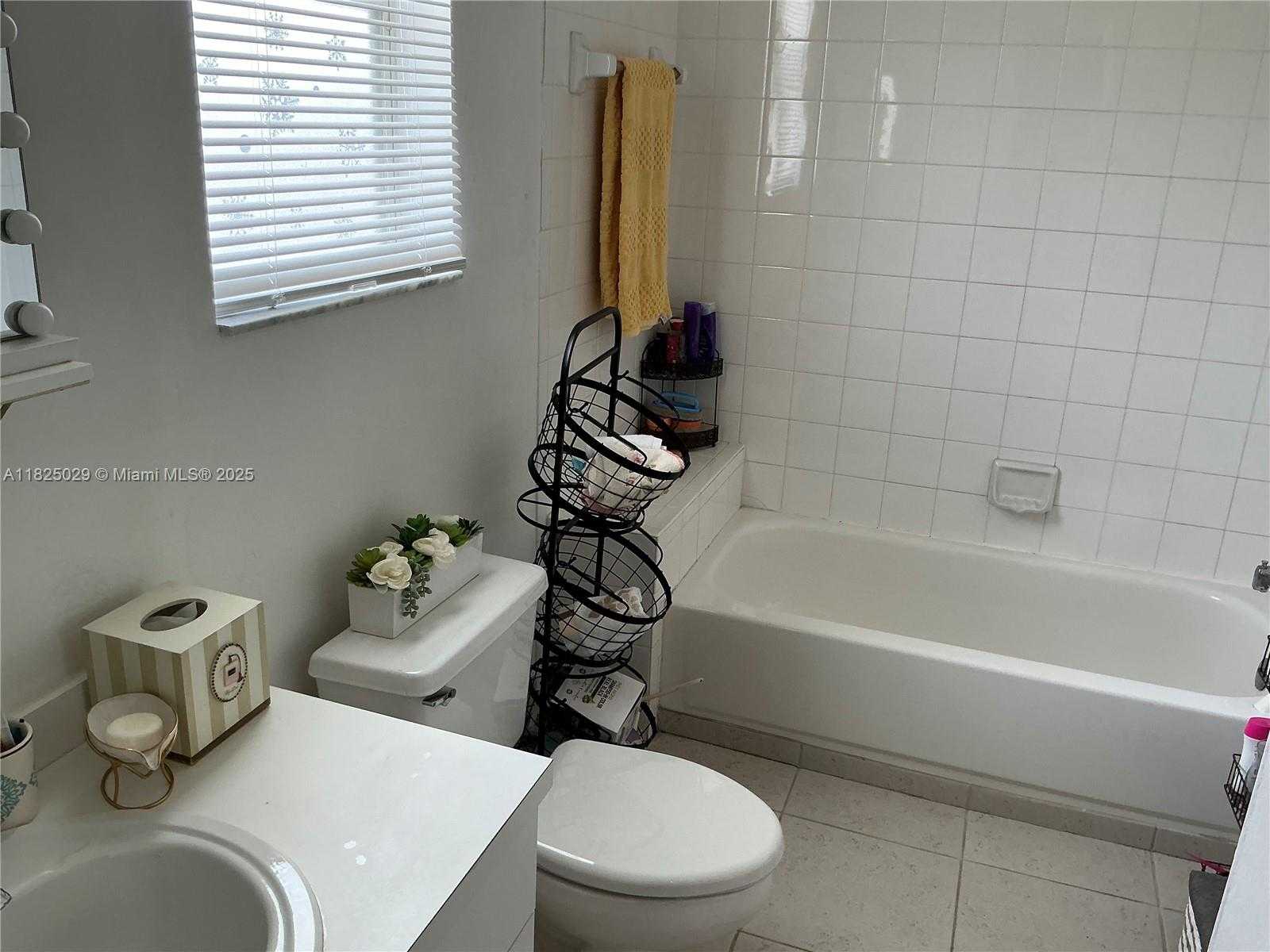 Small Image of 4925 WEST LAKES DR, Deerfield Beach Number 11