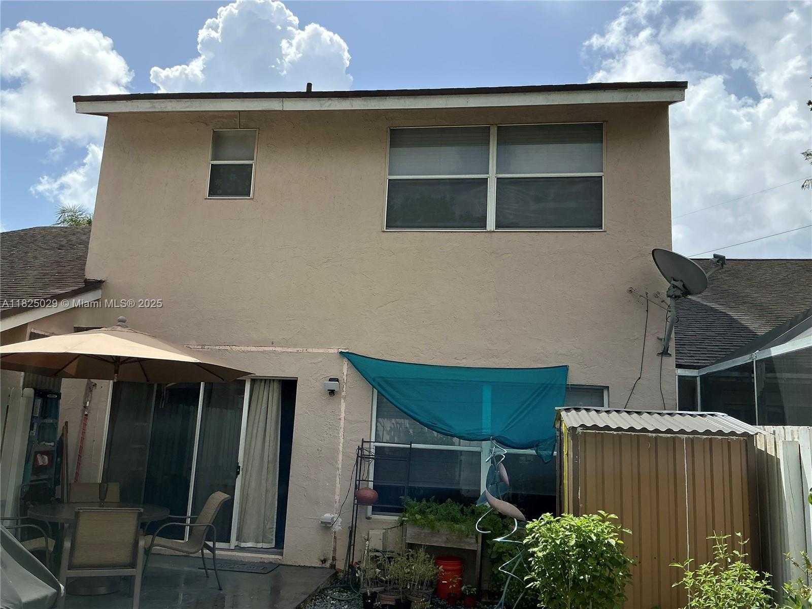 Small Image of 4925 WEST LAKES DR, Deerfield Beach Number 19