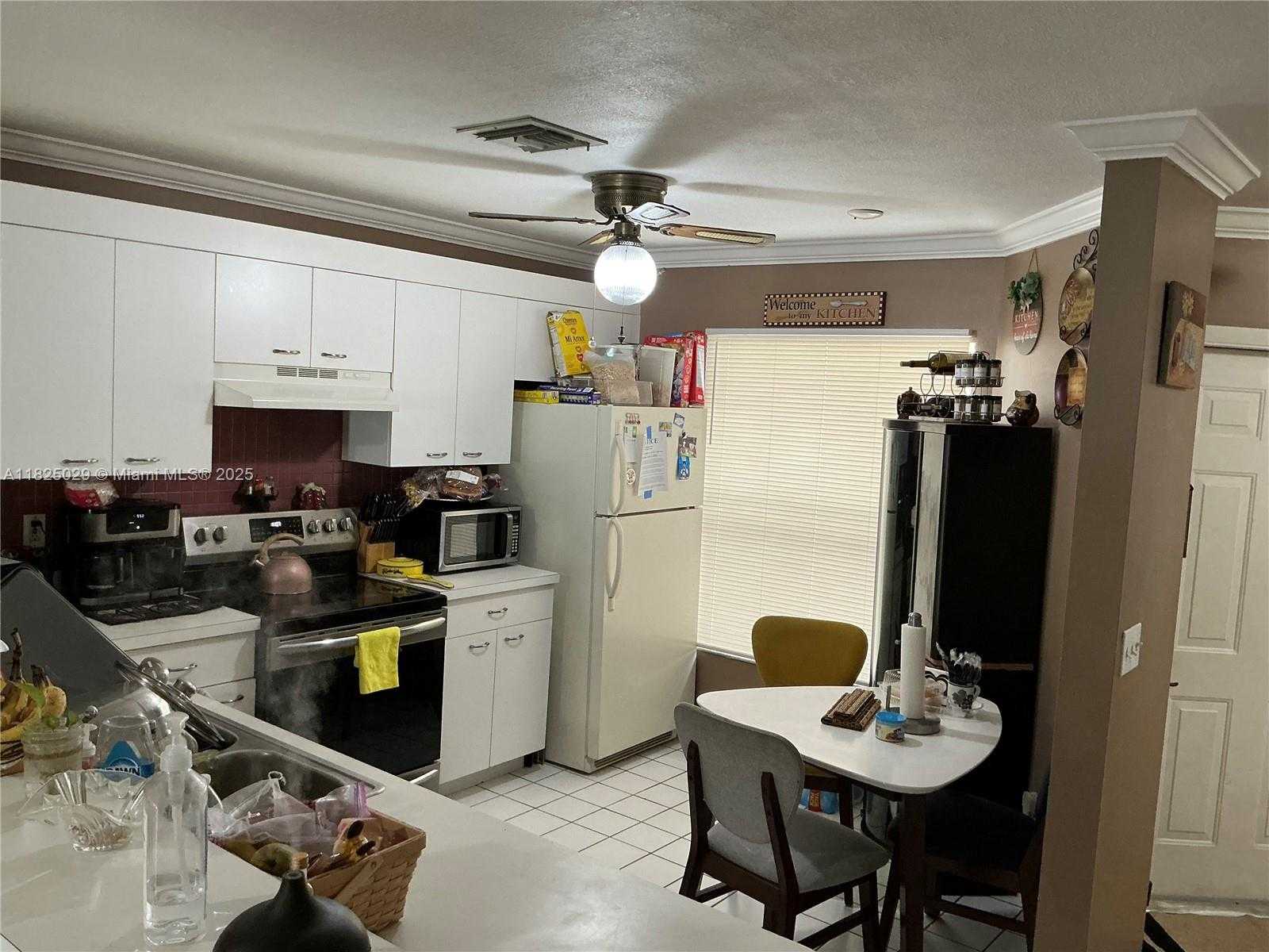 Small Image of 4925 WEST LAKES DR, Deerfield Beach Number 2