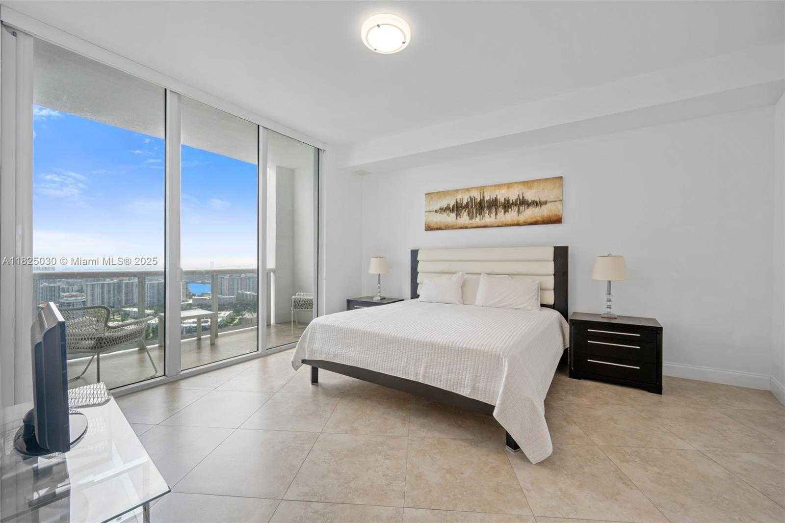 Small Image of 18201 COLLINS AVE #4705, Sunny Isles Beach Number 11