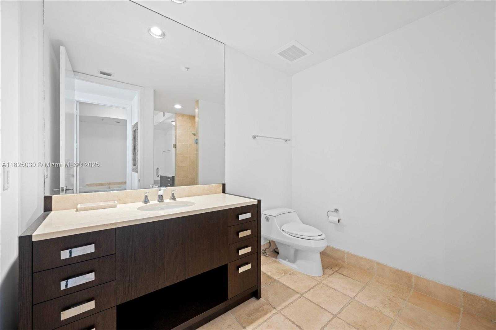 Small Image of 18201 COLLINS AVE #4705, Sunny Isles Beach Number 14