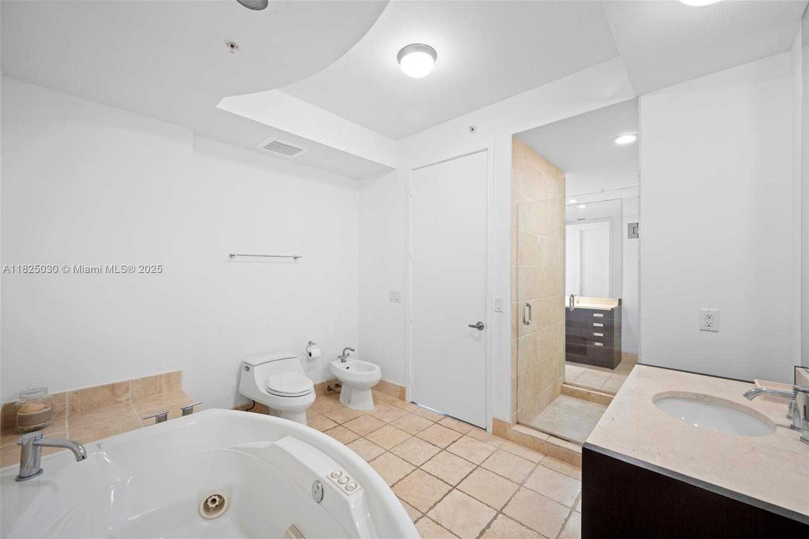 Small Image of 18201 COLLINS AVE #4705, Sunny Isles Beach Number 15