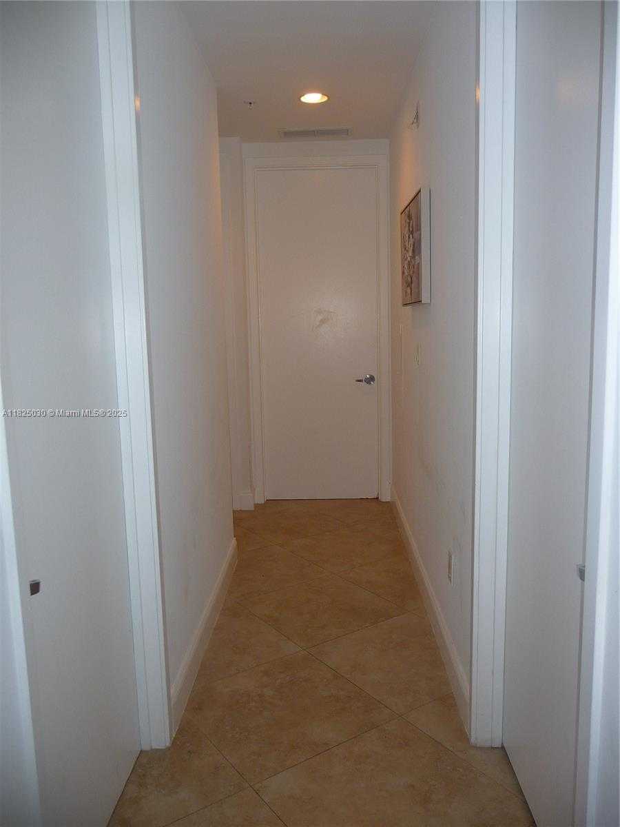 Small Image of 18201 COLLINS AVE #4705, Sunny Isles Beach Number 5